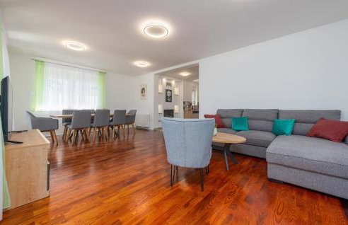Lovely Home In Debelo Brdo With Sauna - Photo 4
