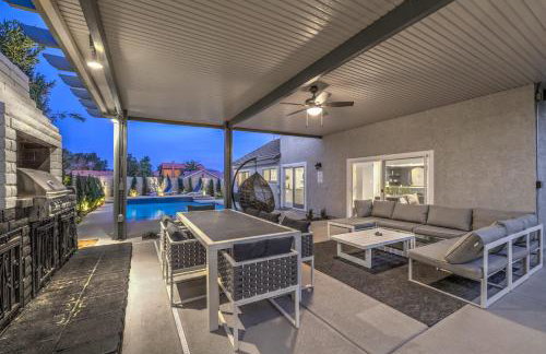 Sunset Swim, Luxury Vegas Villa with Pool, Hot Tub - Foto 13