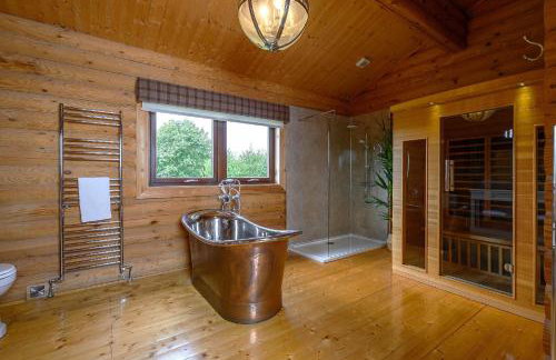 Hunters Lodge - Photo 16