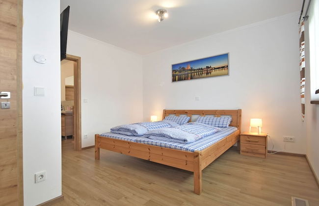 Holiday Home with Garden & Terrace in Bodenwöhr near Hammersee - Foto 2