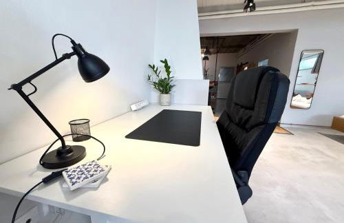 Industrial Studio with Patio - Foto 6