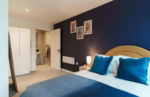 Jungle Luxe Retreat, 2Bed 2Bath Leeds, Center & Stadium - Foto 25