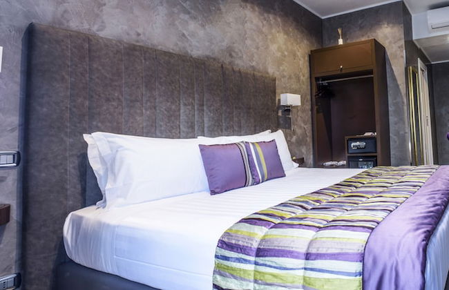 Vaticano Julia Luxury Rooms - Photo 10