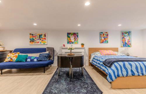 DC colorful place plus Free Parking - Photo 1