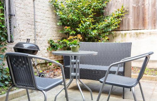 2 Minutes from Kings Cross 1 Bedroom Apartment with Private Patio - Foto 17