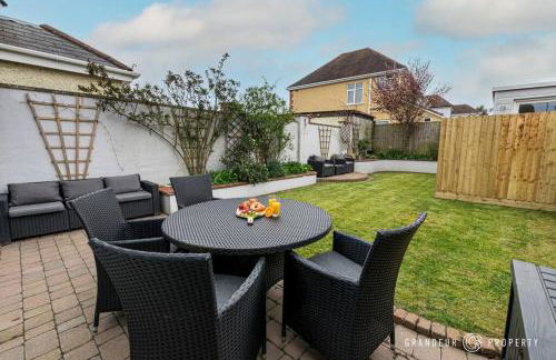 Sarnia Retreat by Grandeur Property - Foto 32