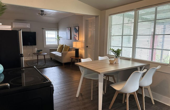 Cozy Charm Studio W 2BR I Fully Furnished - Photo 17