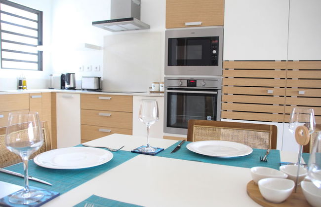 Latitude Luxury Seafront Apartments - Foto 15