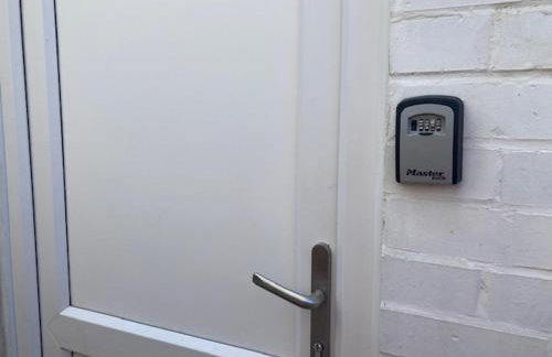 The Salt Box- Lovely refurbished annexe, free parking, walk to Porth beach. - Foto 16