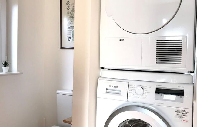 Charming 3 BR House - Garden Parking Near CS Lewis Park - Foto 23