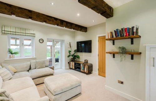 Sparrow Grove Retreat - Photo 16