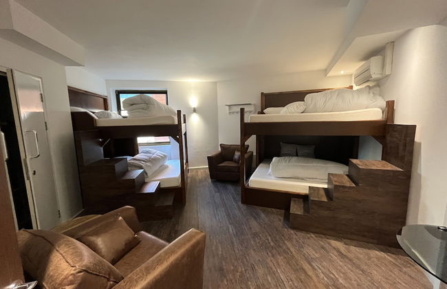 The Bling Hotel by UStay - Photo 35