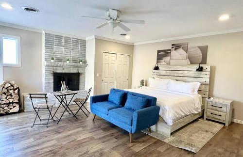 Relaxing Casita Stay in Cottonwood with Games and Fireplace - Foto 2