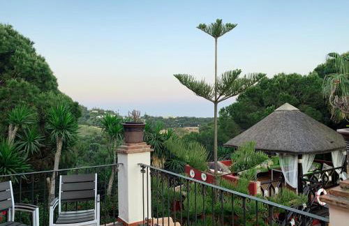 VILLA NABRISA MARBELLA, 5 BEDROOM, PRIVATE POOL, GARDEN, BBQ - Foto 37