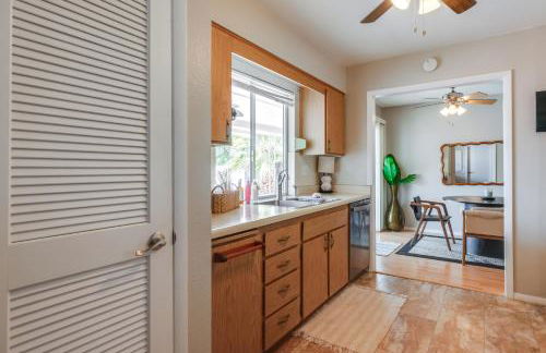 Walk to Golf Club Sun City Home with Private Pool! - Foto 9