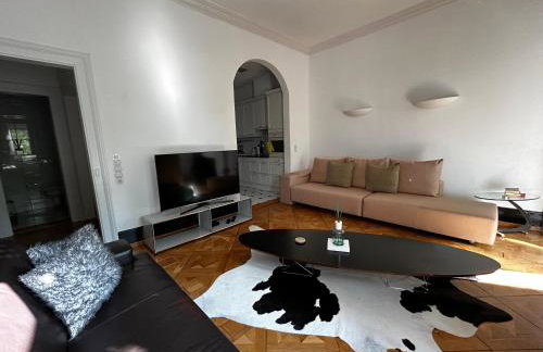 Historical Luxury Homes - Stadtvilla mit Jacuzzi und Garten - Foto 9