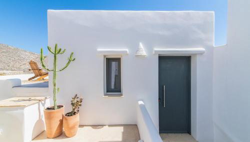 PANORMOS ART Beachfront Suites - Photo 3