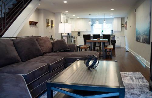 Stylish 3BR w Pool Table & Garage - Foto 3