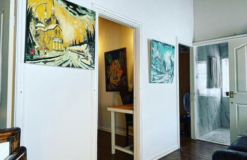 Art House Pagoi Sleeps 6 Parking 5 min to Beach - Photo 23