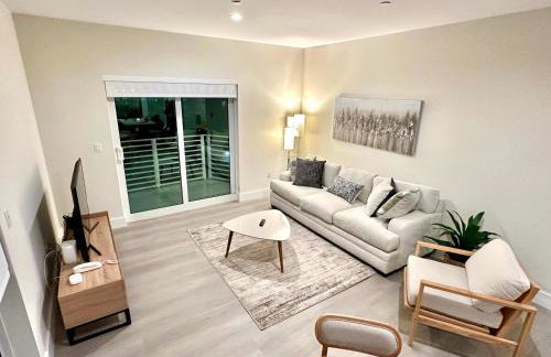 Modern Cozy 2 bedroom FREE Parking & High Speed Wifi - Foto 5