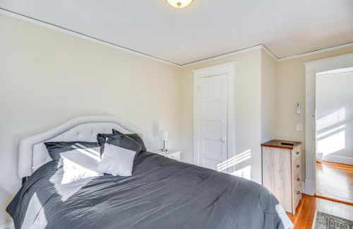 Lovely Westerley Home with Yard and Grill! - Foto 22