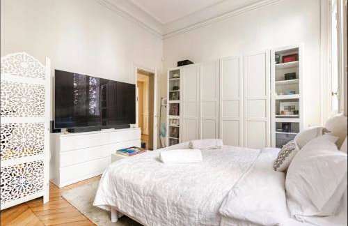 Luxury and Exclusive 130sqm estate 4m ceilings with garden view near Arc de Triomphe and Palais des Congrès - Foto 32