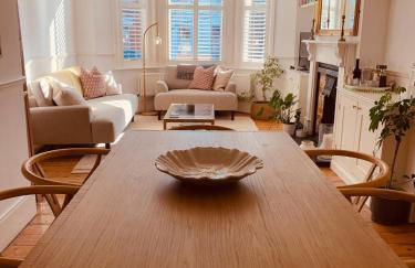 Stunning Home, Garden, Parking & Close Train Stations - Foto 12