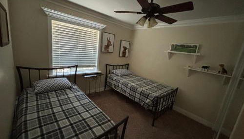 Peaceful & Cozy 3 bedroom Ranch-Home w/Fireplace - Foto 5