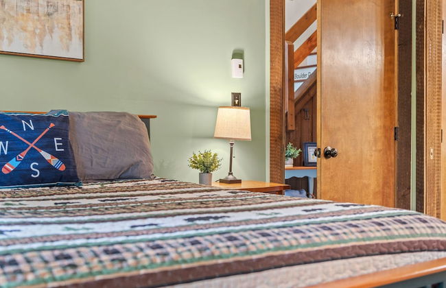 Boulder Pointe by Avantstay Deck Forest Views Boulder Lake Club Passes - Foto 23