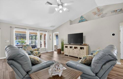 Spacious 4BR Retreat with Heated Pool & Spa home - Foto 3