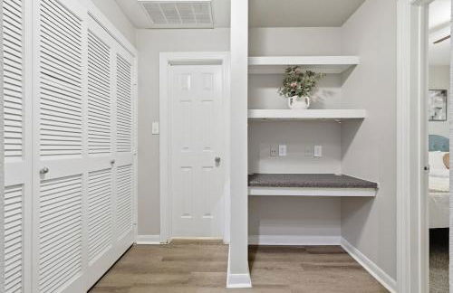 Stylish 1BR Suite with All the Comforts of Home - Photo 8