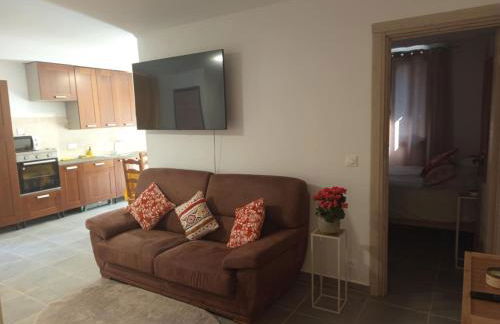 Cosy appartement RDC-terrasse et parking privé - Foto 28