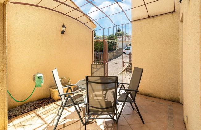 Villa in Montbrun With Pool and Mountain Views - Photo 25