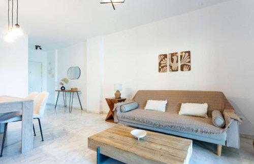 Bajo con acceso directo desde la terraza a la piscina y parking privado en La Reserva de Marbella by Sunny Residences - Foto 11