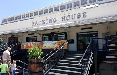 Luxe Deco Haven with Pool, Gym & Parking Close to Disneyland - Foto 10