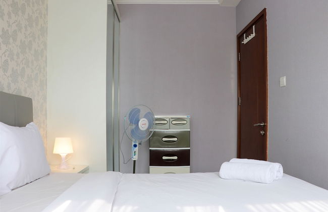 Minimalist And Warm 1Br Signature Park Grande Apartment - Photo 3