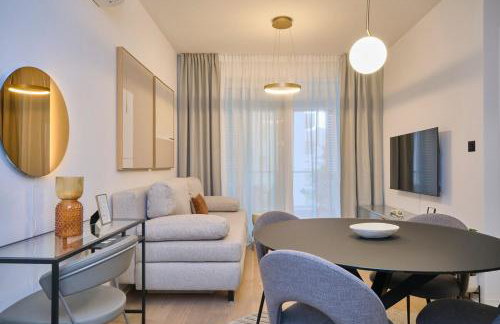 Splitful Apartment - Photo 1