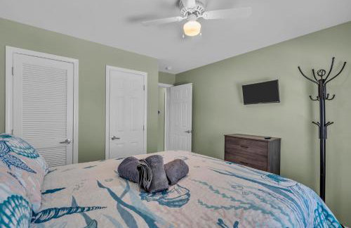 Game Room, Kayaks, Steps to the Ocean! - Photo 15