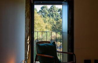 Encantadora Villa de Piedra con Jardín y Chimenea - Foto 30