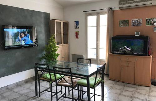 Appartement en Provence avec possibilite garage motos et velo - Foto 7