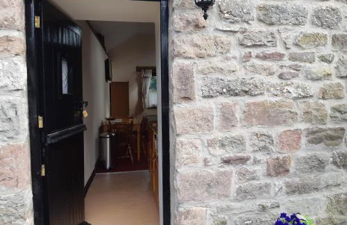 Beautiful 1-bed Cottage in Trellech - Photo 20