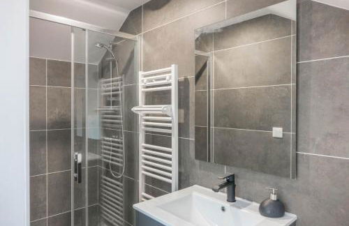 Maison calme et familiale avec cour, 3 chambres, 3 salles de bains à 10 min à pied de la gare - Foto 19