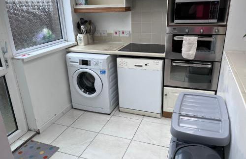 Spacious 5 double bed bedroom bungalow near Belfast - Foto 7