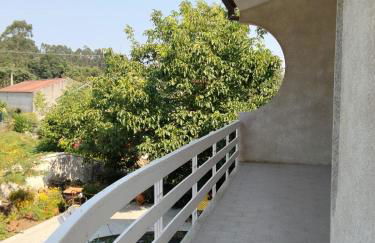 Sweet 3 Bedrooms Terrace Home Close Esposende - Foto 16