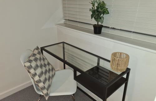 Superb modern flat in Northampton, parking &EV - Photo 23