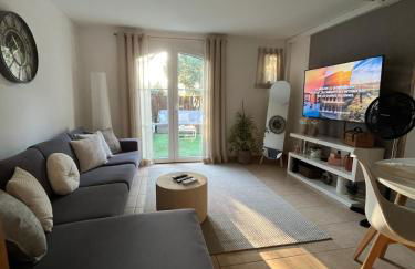 Holidays font mourrier - Foto 9