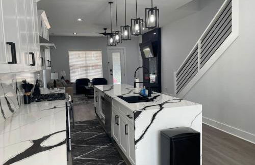 Modern 4 Bedroom 5 Bath Townhome Downtown Indpls 2232 - Foto 9