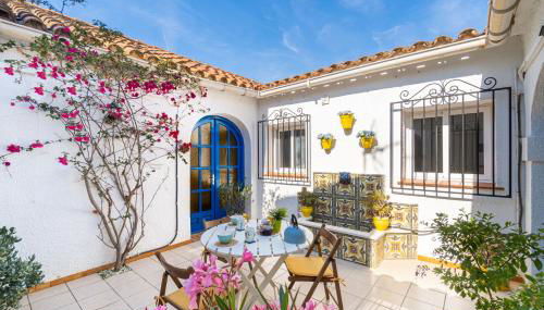 Cambrils Beach - 8 min to Beach - AC - WiFi - Terrace - 8 Guests - Photo 3