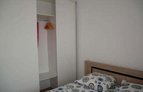 Logement lumineux avec terrasse - Photo 14