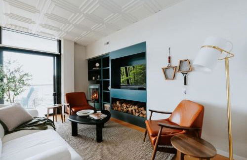 Timeless Modern Luxury at Bellerive on the River - Photo 45